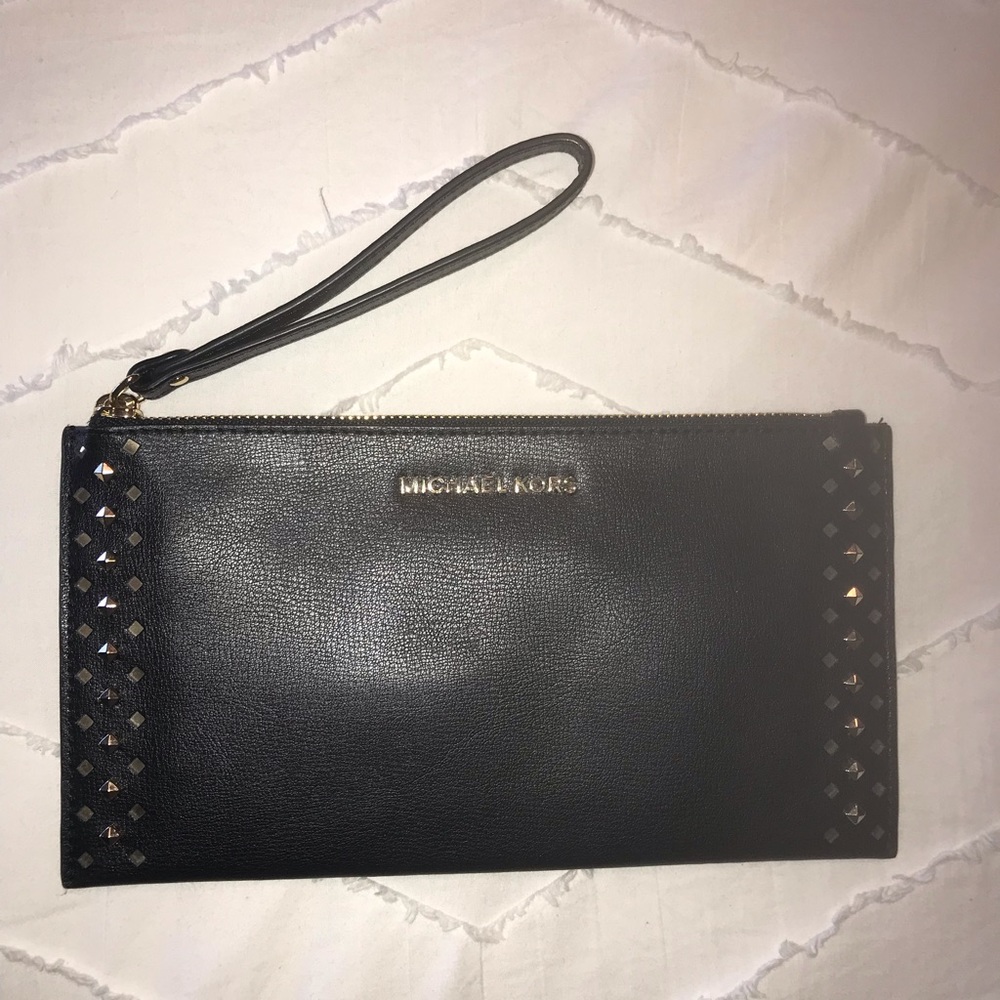 Micheal Kors Wristlet